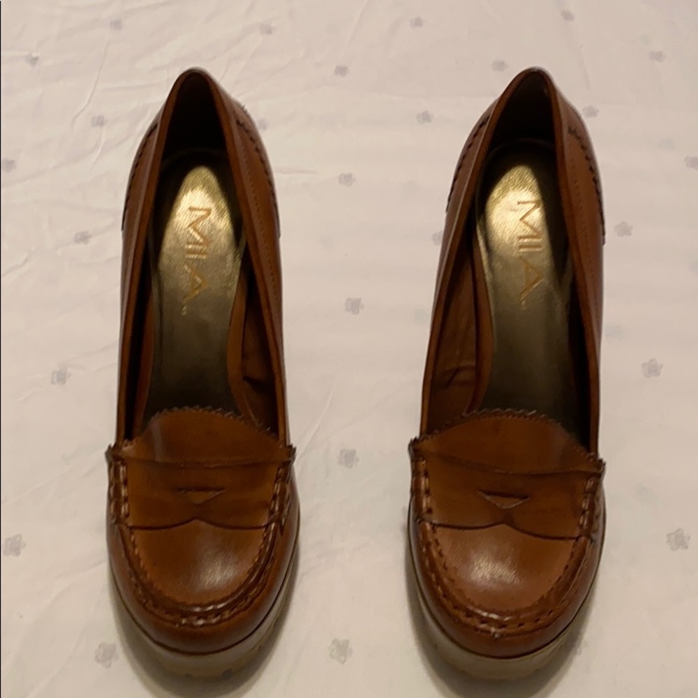 MIA-Kayte-Size-8 Platform-Camel-Loafers-
